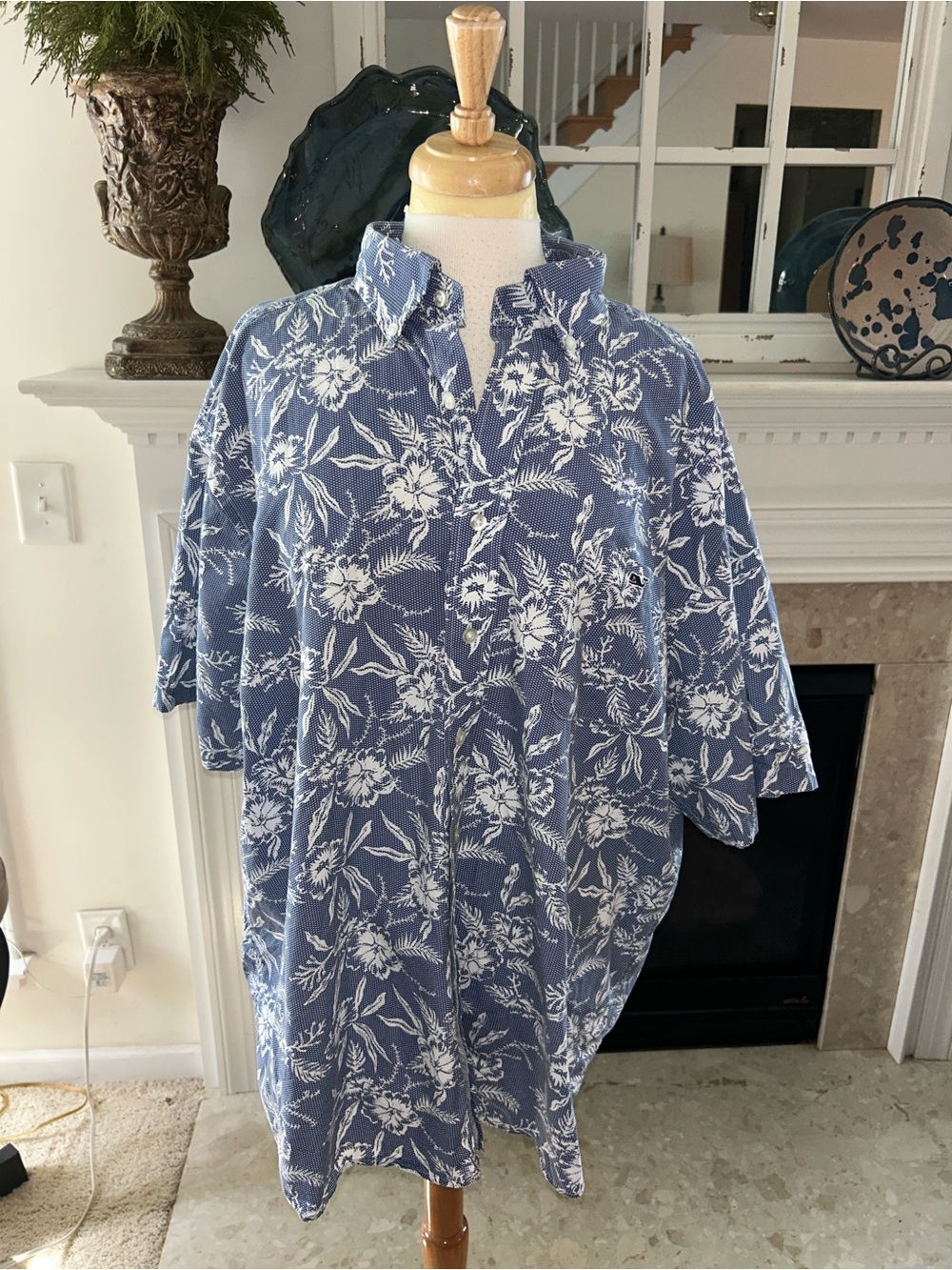 Vineyard Vines Blue and White Floral Tucker Shirt Jacket
